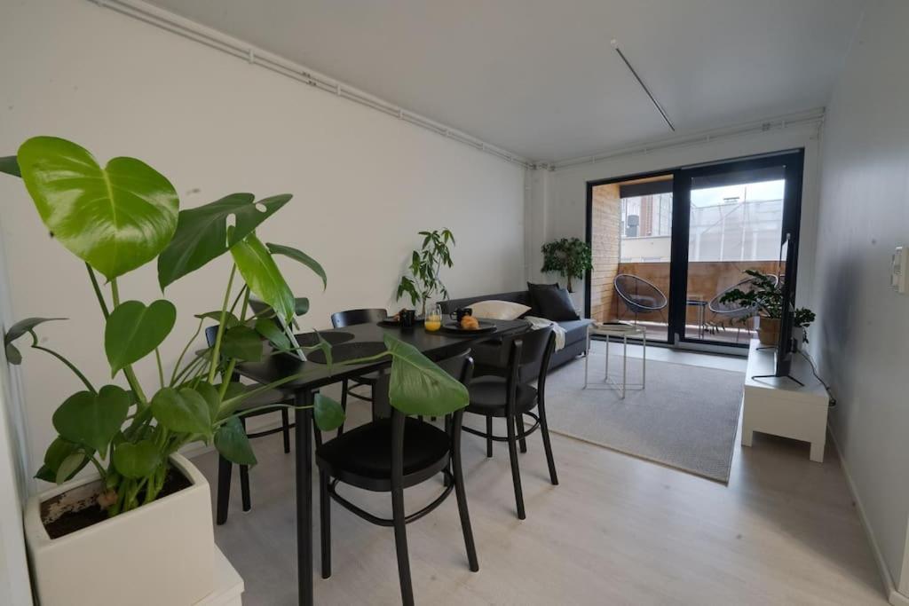 Apartmán 3H,K,P - Keskellae Tamperetta Kaunis Parvekkeellinen Uusittu Kolmio Exteriér fotografie