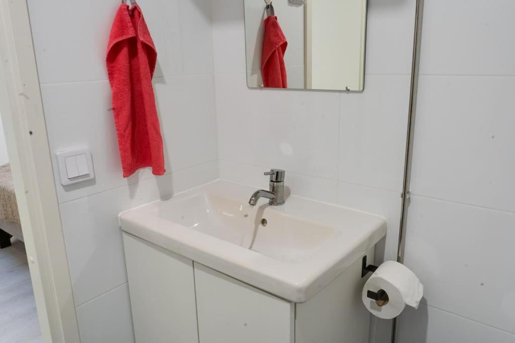 Apartmán 3H,K,P - Keskellae Tamperetta Kaunis Parvekkeellinen Uusittu Kolmio Exteriér fotografie